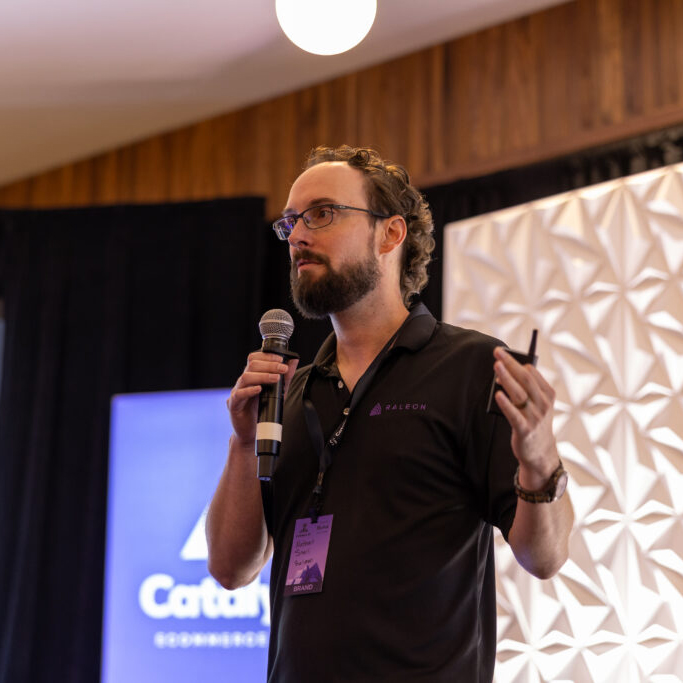 037A9387-1024x683-Cropped